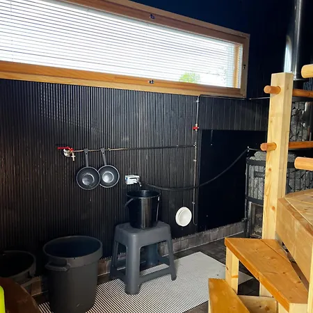 Sauna, Tupa Ja Poreallas Joen Varrella * Pori